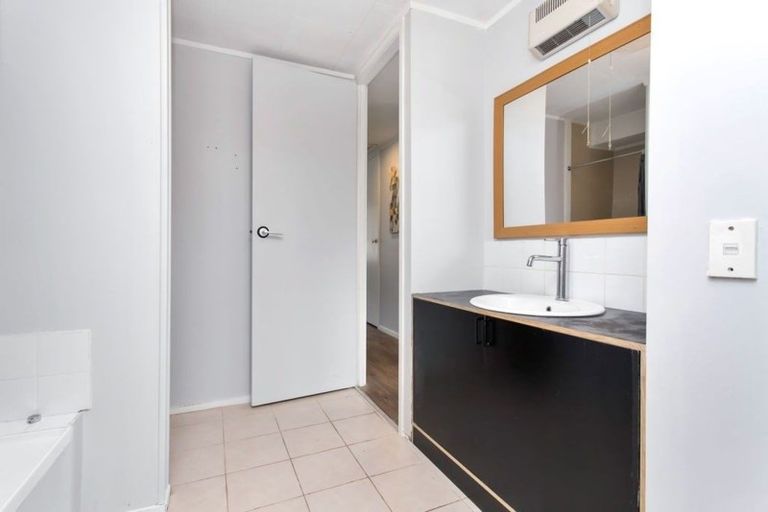 Photo of property in 49 Bayleys Road, Birdlings Flat, Little River, 7591