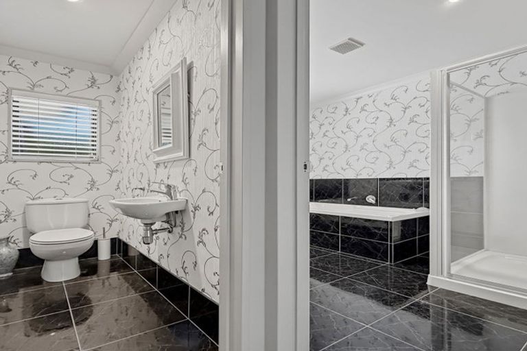 Photo of property in 18 Ko Place, Pyes Pa, Tauranga, 3112