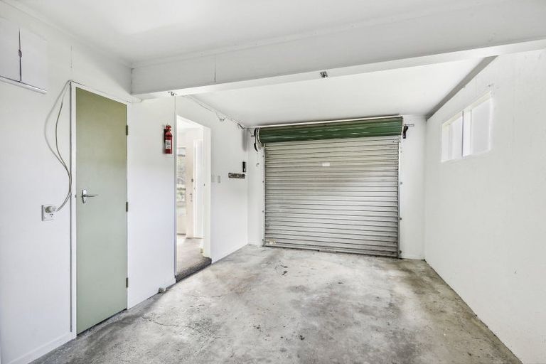 Photo of property in 6a Makatote Grove, Churton Park, Wellington, 6037