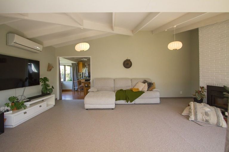 Photo of property in 21 Upham Crescent, Taradale, Napier, 4112