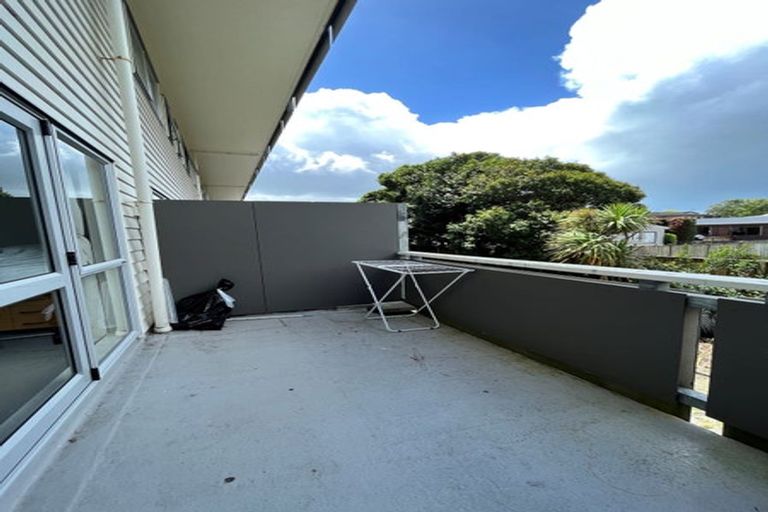 Photo of property in 325/26 Morningside Drive, Morningside, Auckland, 1025