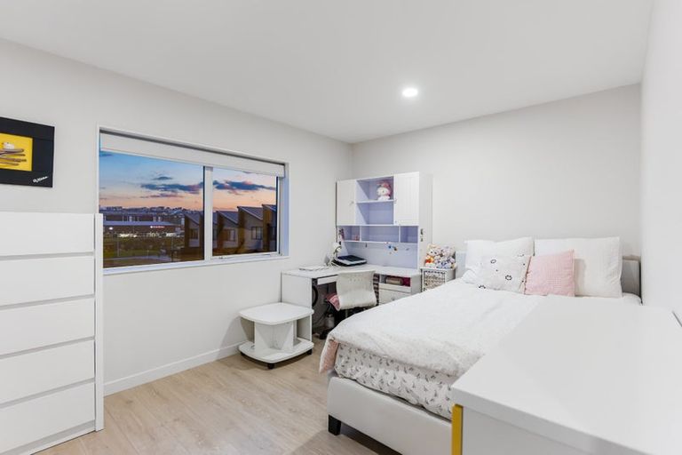 Photo of property in 11 Keel Street, Long Bay, Auckland, 0630