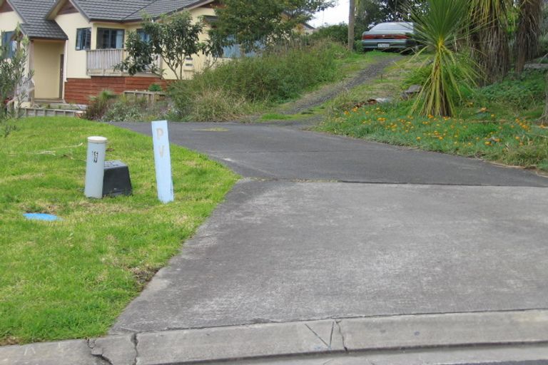 Photo of property in 15 Empressa Heights, Helensville, 0800