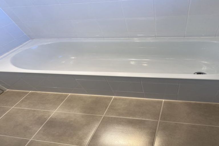 Photo of property in 12 Salmond Place, Dinsdale, Hamilton, 3204