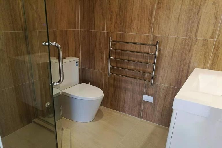 Photo of property in 29 Para Close, Fairview Heights, Auckland, 0632