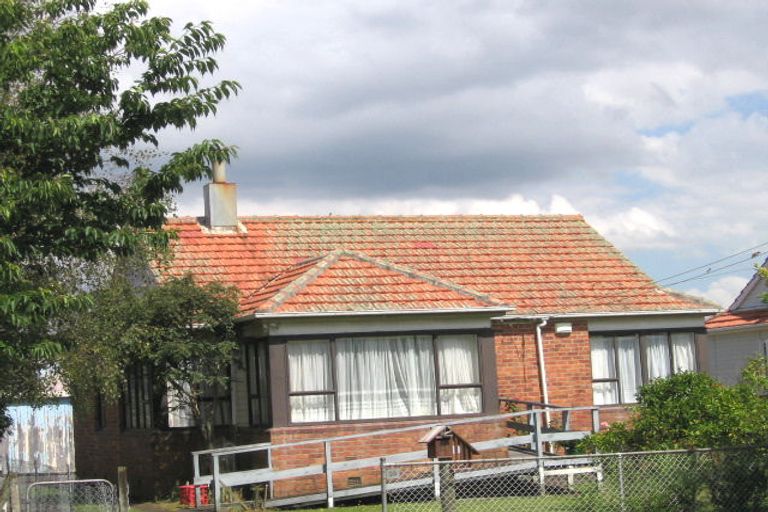 Photo of property in 38 Range View Road, Mount Albert, Auckland, 1025