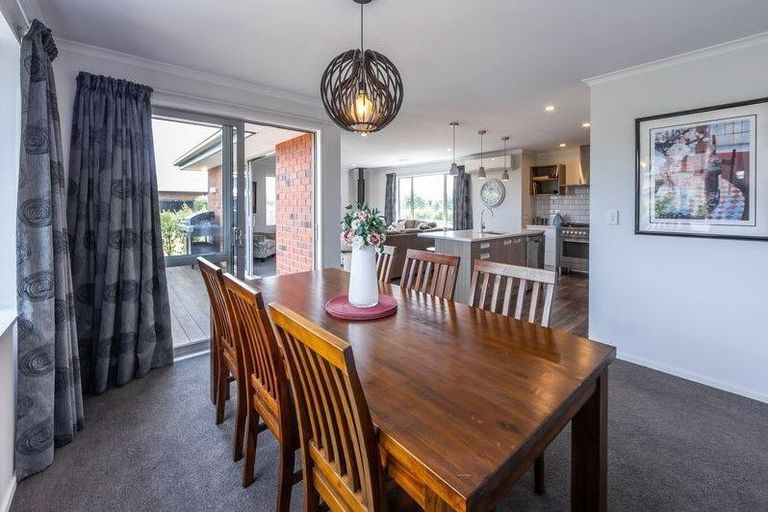 Photo of property in 6 Burnham School Road, Rolleston, 7614