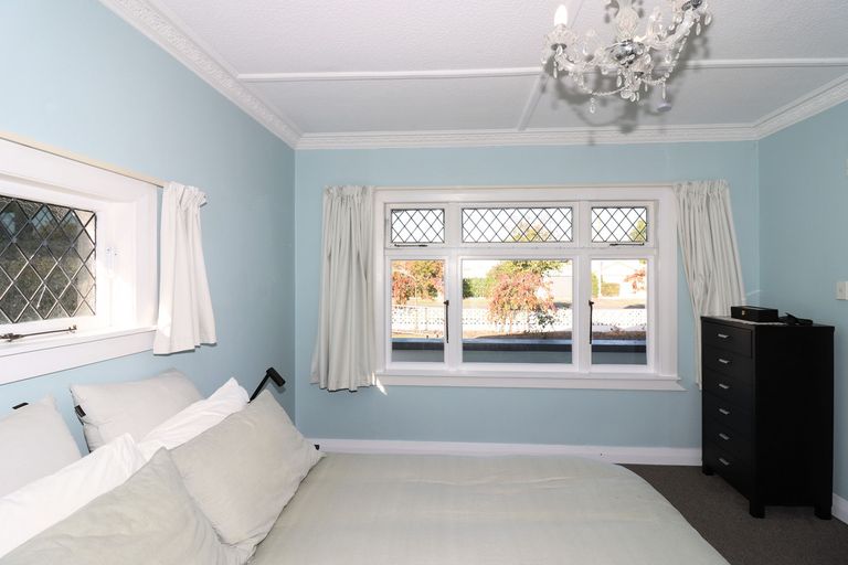 Photo of property in 10 Garrison Street, Carterton, 5713