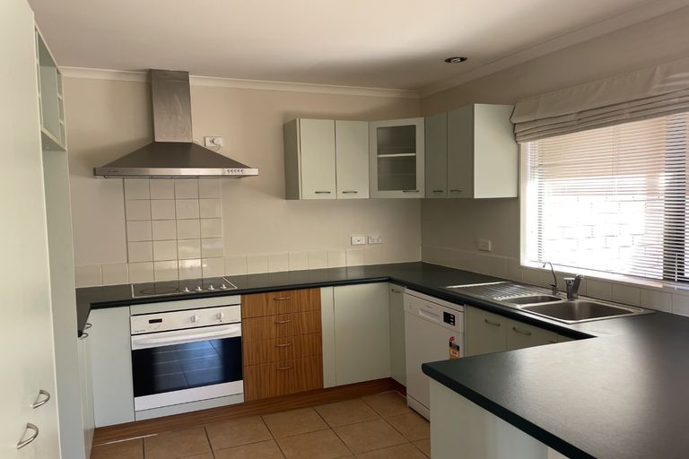 Photo of property in 22 Rathmar Drive, Manurewa, Auckland, 2105