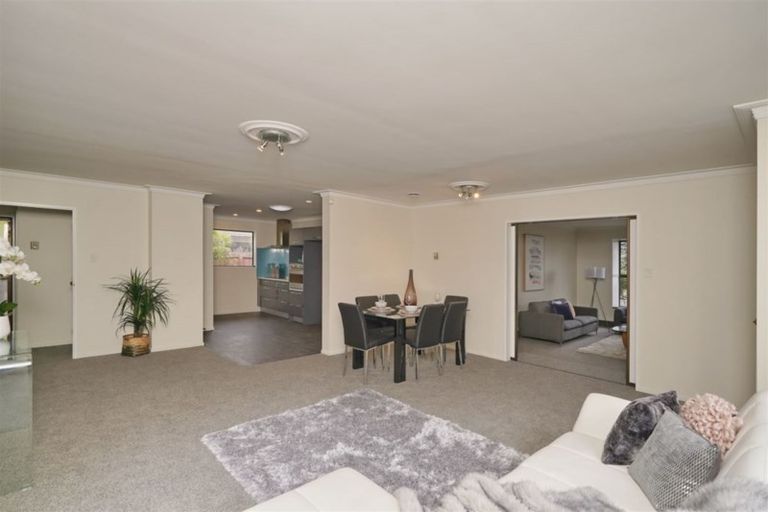 Photo of property in 8 Ridder Place, Halswell, Christchurch, 8025