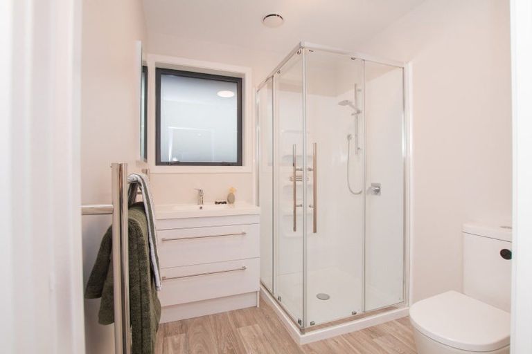 Photo of property in 18 Park Street, Winton, 9720