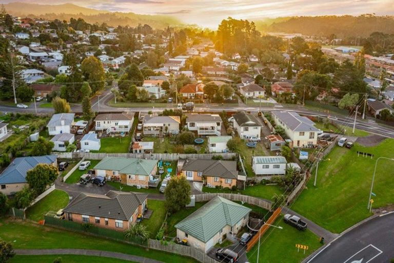 Photo of property in 3 Munroe Road, Ranui, Auckland, 0612