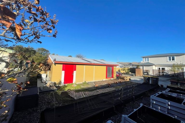 Photo of property in 2 Smith Street, Woolston, Christchurch, 8023