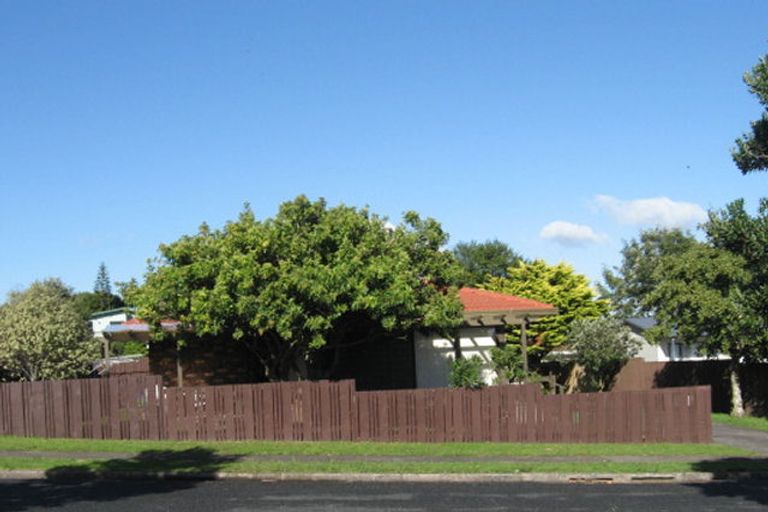 Photo of property in 31b Highland Park Drive, Highland Park, Auckland, 2010