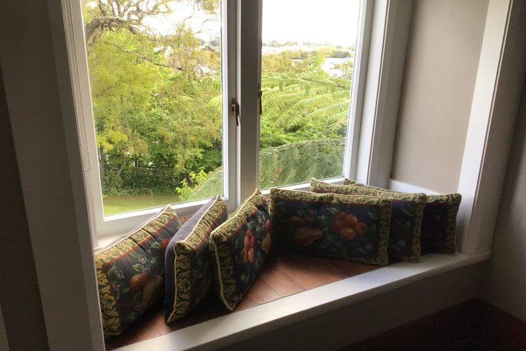 Photo of property in 11 Hill Street, Eltham, 4322