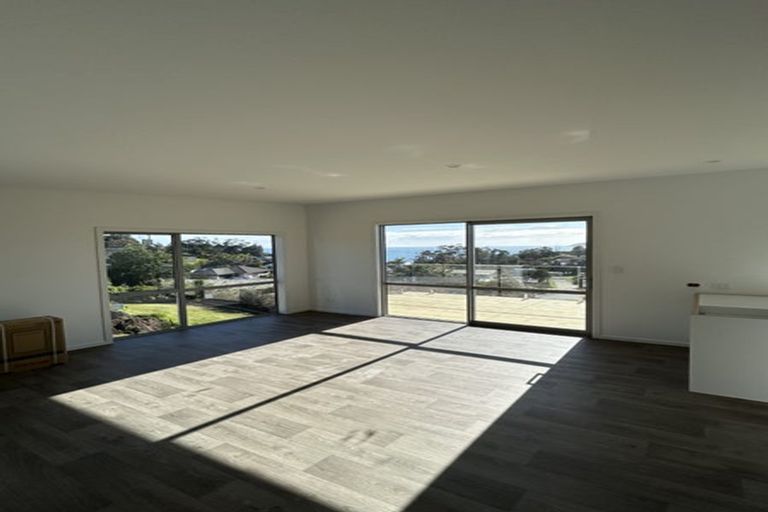 Photo of property in 10 Morey Road, Cable Bay, 0420