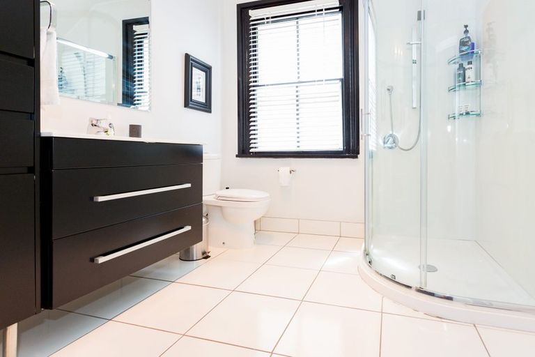 Photo of property in 135 Springfield Road, St Albans, Christchurch, 8014