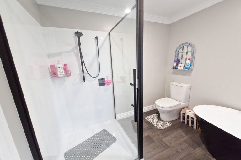 Photo of property in 126 Mcquarrie Street, Kingswell, Invercargill, 9812