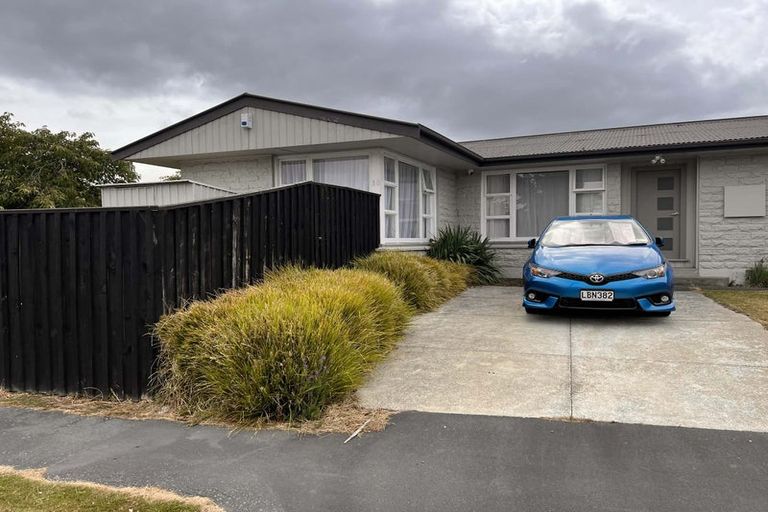 Photo of property in 38 Whitby Street, Burnside, Christchurch, 8053