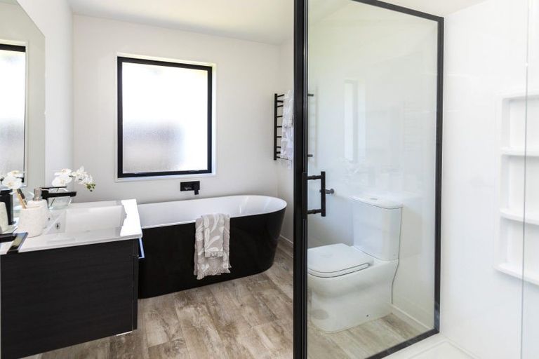 Photo of property in 318 Halswell Junction Road, Halswell, Christchurch, 8025