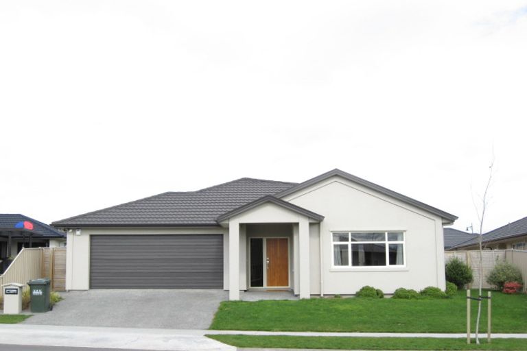 Photo of property in 16 Russell Robertson Drive, Havelock North, 4130