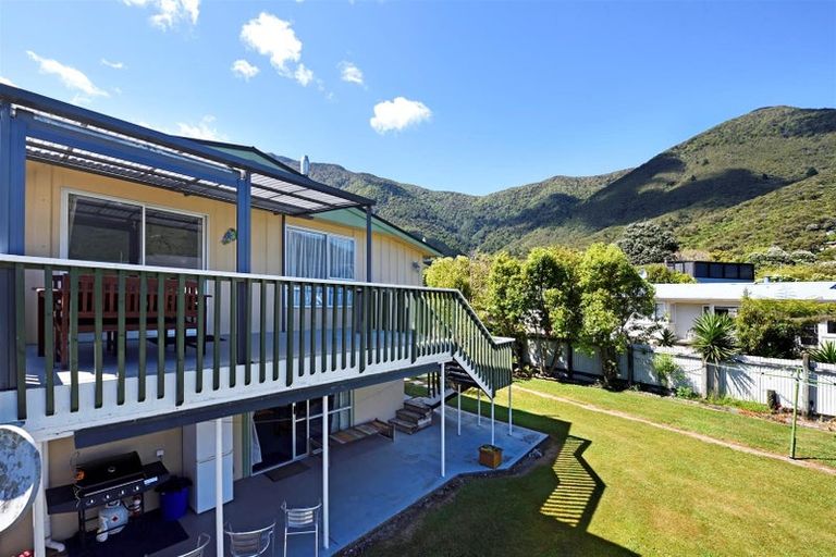 Photo of property in 5 The Parade, Okiwi Bay, French Pass, 7193