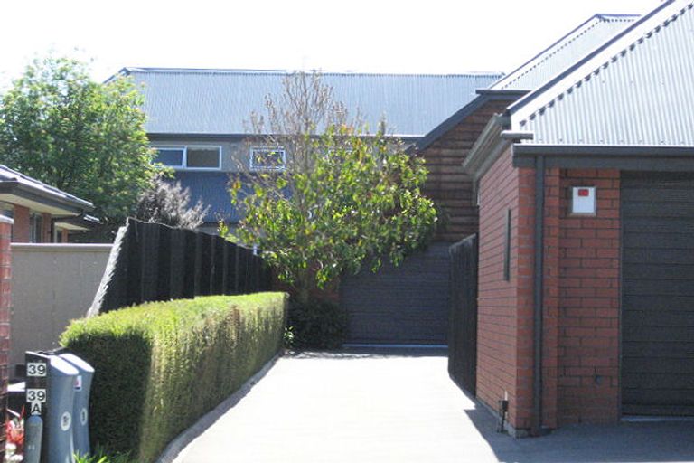 Photo of property in 39a Otara Street, Ilam, Christchurch, 8053