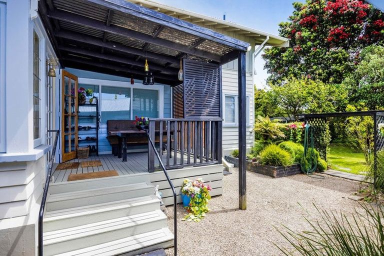 Photo of property in 13 Albion Street, Hawera, 4610