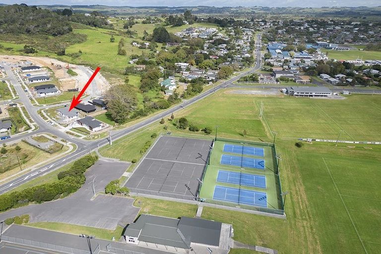 Photo of property in 1 Kanono Way, Helensville, 0800