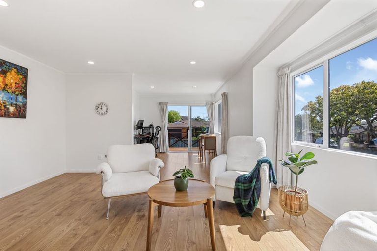 Photo of property in 1/2 Perendale Close, Somerville, Auckland, 2014