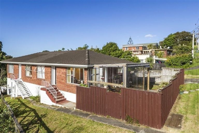 Photo of property in 1/65 High Road, Glenfield, Auckland, 0629