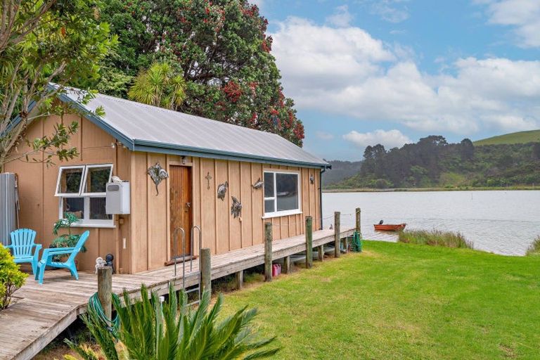 Photo of property in 1 Ohakana Island, Ohakana Island, Whakatane, 3198