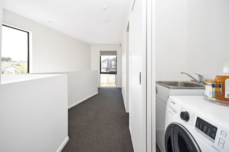 Photo of property in 120 Waekahu Road, Westgate, Auckland, 0814