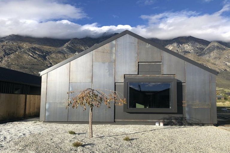 Photo of property in 69 Spur Ridge Rise, Jacks Point, 9371