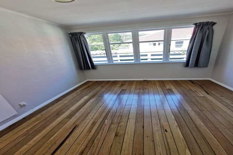 Photo of property in 9 Harris Street, Naenae, Lower Hutt, 5011