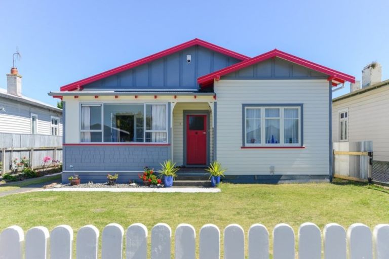 Photo of property in 4 Vigor Brown Street, Napier South, Napier, 4110