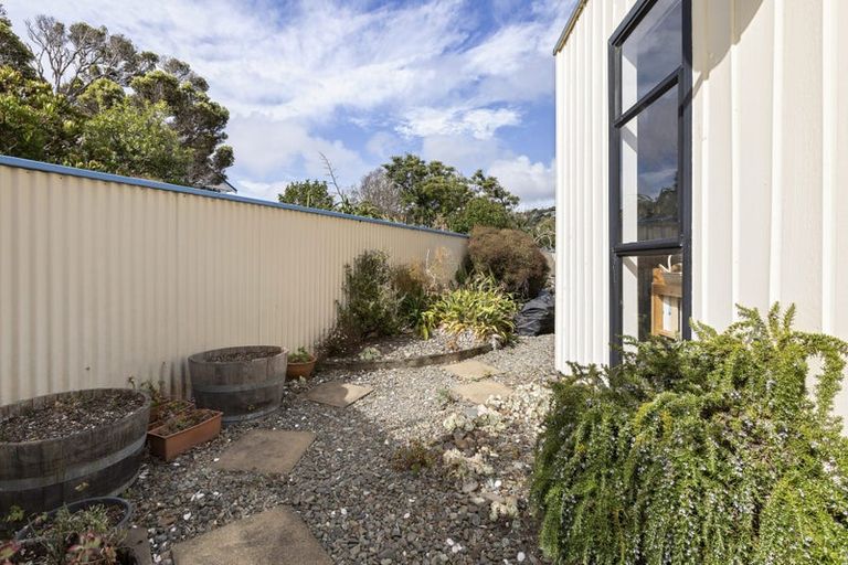 Photo of property in 20 Carlisle Street, Island Bay, Wellington, 6023