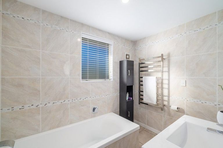 Photo of property in 4 Tau Crescent, Diamond Harbour, 8972