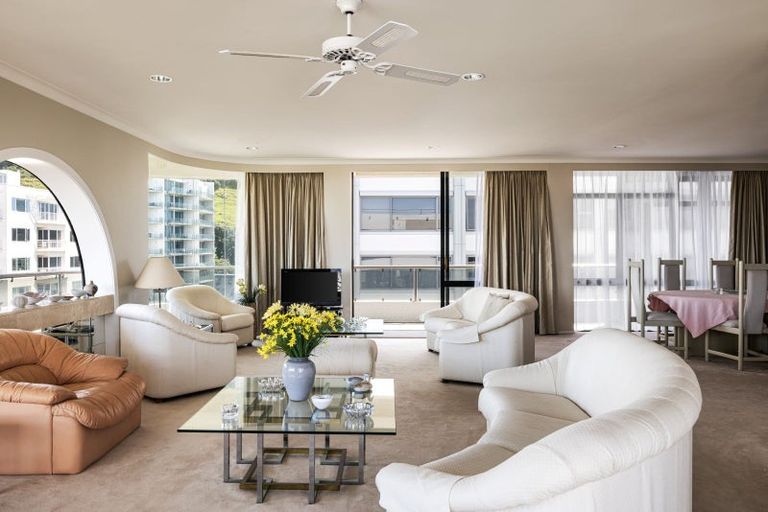 Photo of property in 21l Maunganui Road, Mount Maunganui, 3116