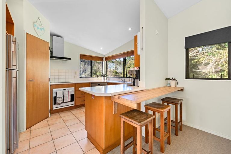 Photo of property in 43b Island Bay Road, Beach Haven, Auckland, 0626