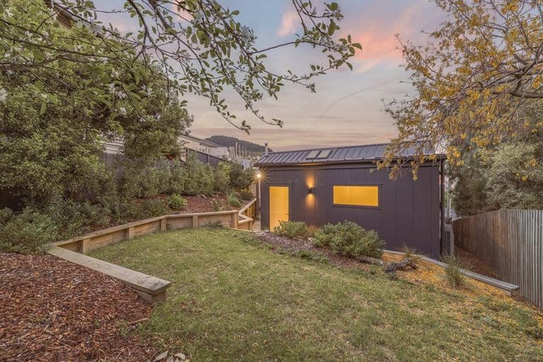 Photo of property in 4 Godley Quay, Lyttelton, 8082