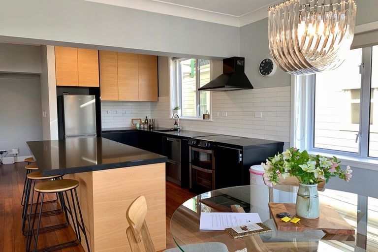 Photo of property in Samoa High Commission, 1/1 Wesley Road, Kelburn, Wellington, 6012