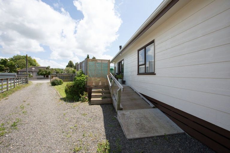 Photo of property in 20 Ross Street, Woodville, 4920