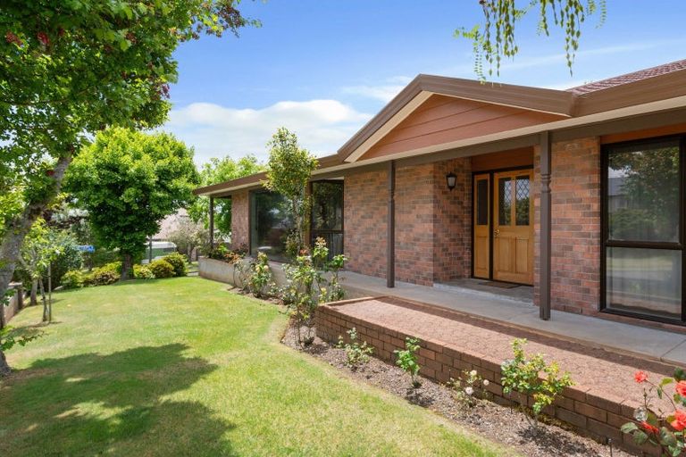 Photo of property in 12 Mark Place, Lynmore, Rotorua, 3010