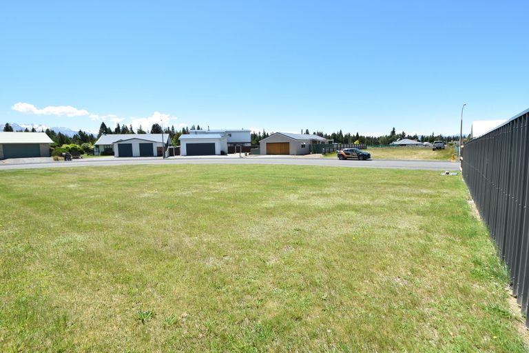 Photo of property in 30 Irishman Drive, Twizel, 7901