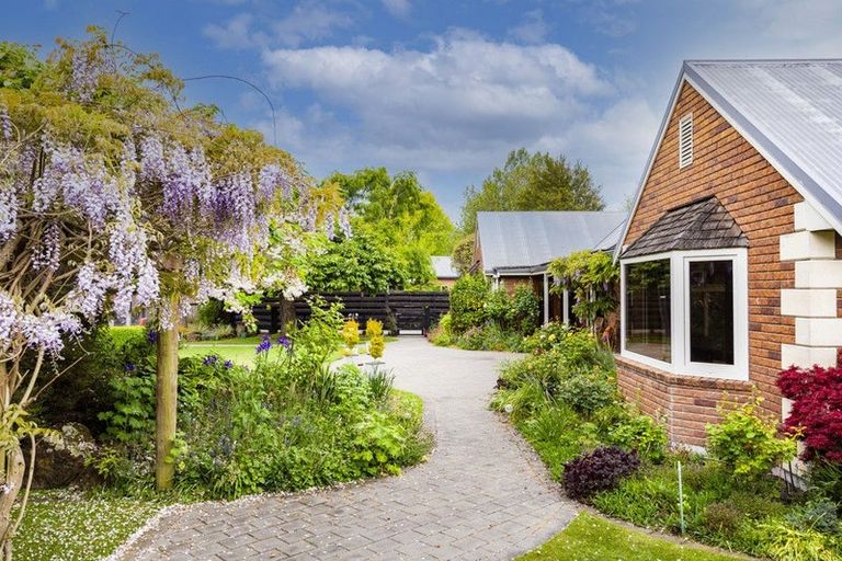 Photo of property in 3 Fairview Briars, Rangiora, 7400