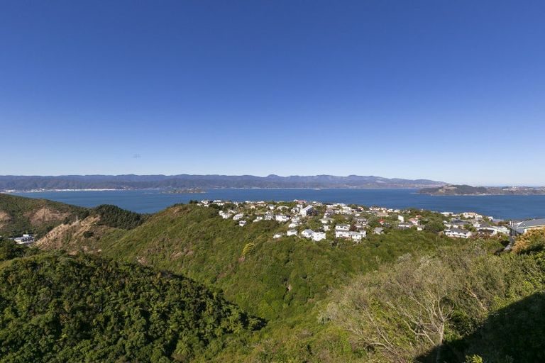 Photo of property in 1/104-106 Madras Street, Khandallah, Wellington, 6035