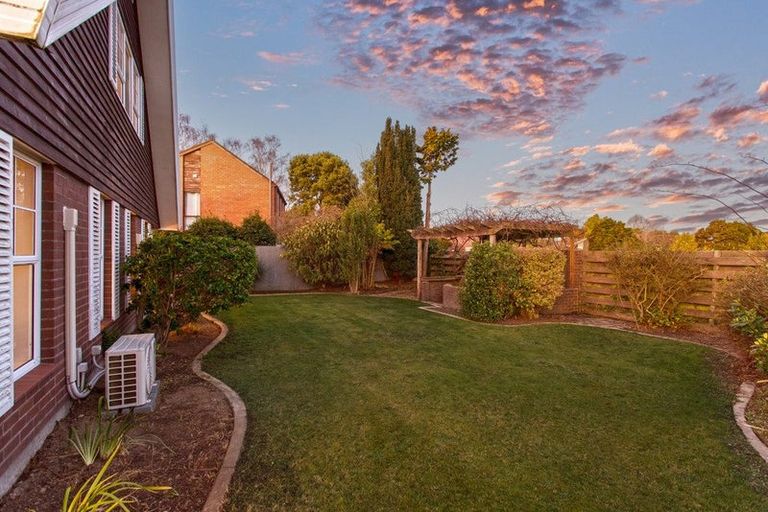 Photo of property in 2 Cintra Place, Casebrook, Christchurch, 8051