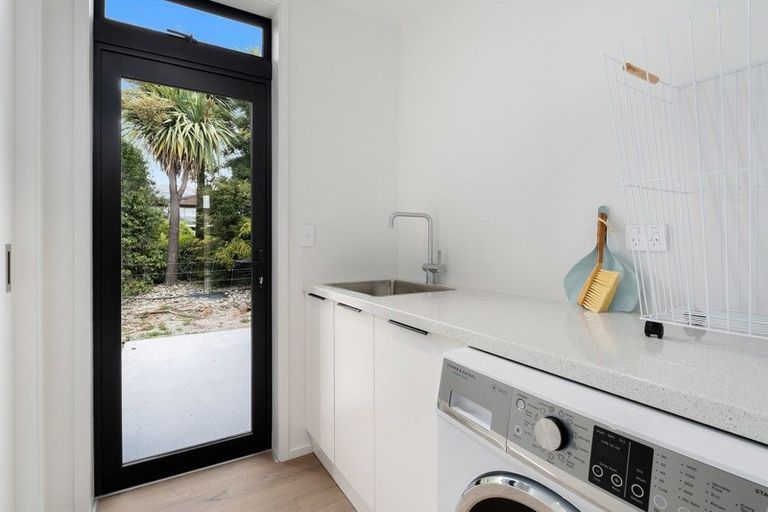 Photo of property in 15 Stackbrae Avenue, Wanaka, 9305