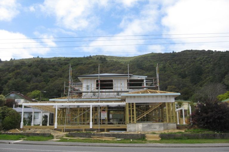 Photo of property in 98 Waikawa Road, Picton, 7220